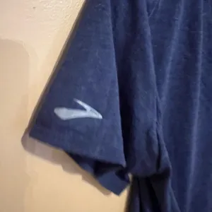 Brooks small blue top thumbnail 4