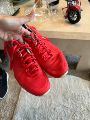 Nike  thumbnail 2