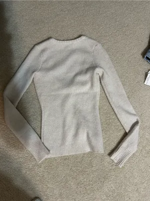 Princess Polly Beige-Cream Ribbed V-Neck Sweater thumbnail 2