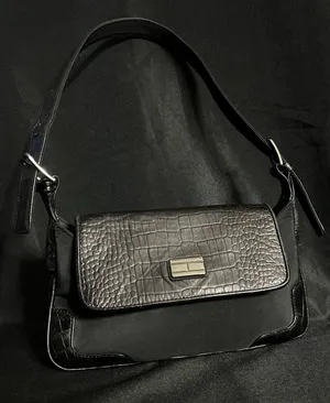 Tommy Hilfiger Women’s Black Leather Shoulder Bag Handbag Purse thumbnail 1