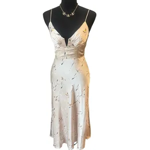 NWT Selfie Leslie LAKE COMO FITTED BODICE MIDI DRESS ORCHID PRINT BEIGE XS thumbnail 2