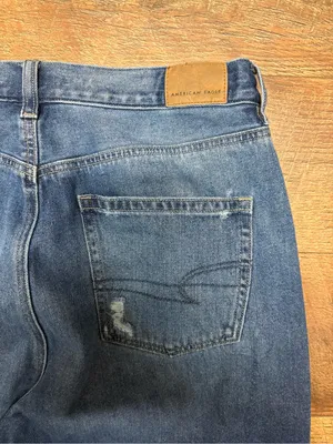 American Eagle Relaxed Mom Jean Cotton Blend Size 10 Regular thumbnail 6