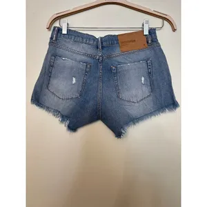One Teaspoon Sz 26 Marlons Low Waist Boyfriend Cut Off Faded Denim Jean Shorts thumbnail 2