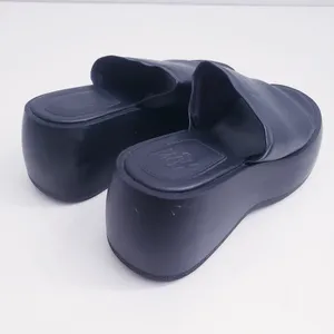 H&M Y2K Chunky Slide On Flat Sandals thumbnail 3