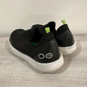Oofos OOMG EEZEE Low Show Black and white size 7 thumbnail 8