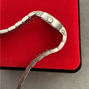 Ladies Gucci stainless steel watch🌹🌹 thumbnail 4