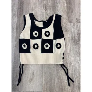 Zara Black Cream Checkered Crochet Flower Cropped Sweater Vest Size Small thumbnail 2