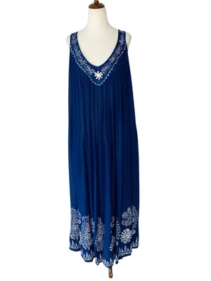 VINTAGE INGEAR Embroidered Maxi Dress thumbnail 2