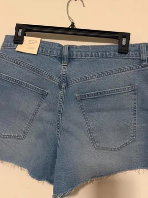 Universal Thread 90s Cutoff Denim Shorts thumbnail 4