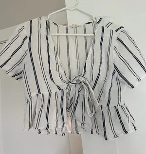 PacSun Blue and white tie blouse thumbnail 1