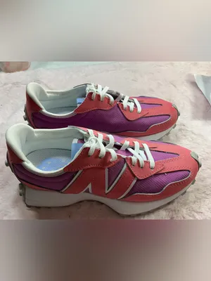 New Balance Pink and Purple Women's Sneakers NWOT 143 thumbnail 3