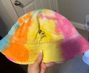Disney bucket hat  thumbnail 1