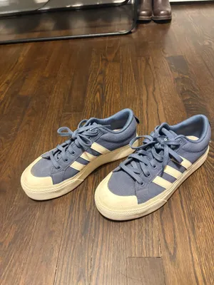 Adidas Sneakers thumbnail 3