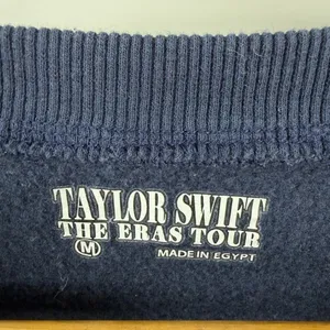 Taylor Swift women’s official the eras tour navy graphic fleece lined Crewneck M thumbnail 2