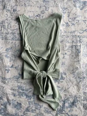 PacSun Light green crop top with tie in the back thumbnail 5