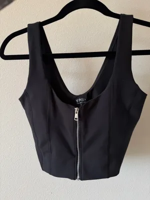 Abercrombie & Fitch Workout Tank thumbnail 1