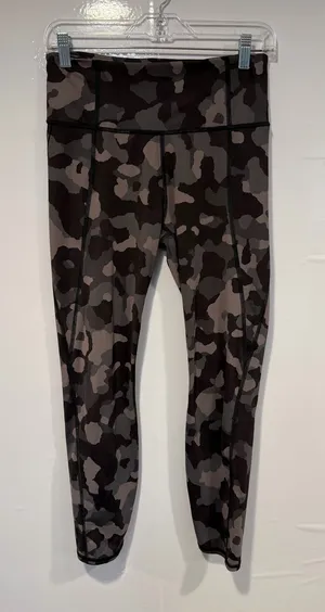Lightning Camo‎ 7/8 Athleta Leggings thumbnail 1