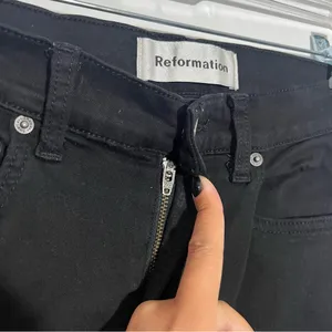 Reformation High Rise Skinny Jeans Black Size 25‎ Minimalist Feminine Casual thumbnail 4