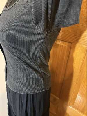 Pink Rose Top Women Blouse Gray Ribbed Knit Button-Up Scoop Neck Top M Long Sleeve thumbnail 4