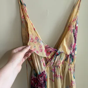 Anthropologie Meadow Rue Floral Silk Ruffle Midi Dress 4 Yellow V-Neck FLAW thumbnail 2