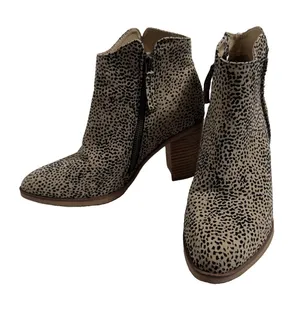 Mia Animal Print Ankle Boots 3” Heel Womens 8W Soft Upper Rubber Sole Zip Up thumbnail 1
