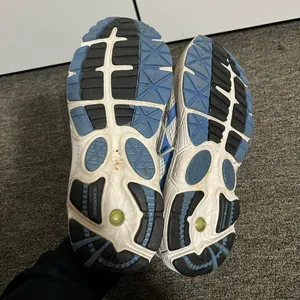 Brooks White Lace Up Running Sneakers Size 9 US thumbnail 6