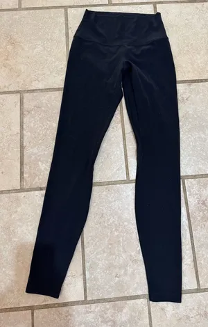 Lululemon Align High-Rise Pant - Black - Size 4 - Good Condition thumbnail 1