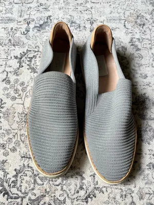 UGG's Silver Sparkle Slip on Shoe in Size 9.5 With Beige Trim thumbnail 2