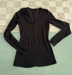 Lululemon Close Call Henley Long Sleeve thumbnail 1