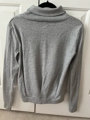 ALO Yoga Light Gray Turtleneck Sweatshirt thumbnail 3