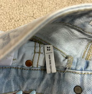 Jean Shorts thumbnail 3