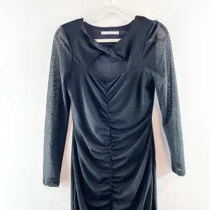Abercrombie Long Sleeve Ruched Cutout Bodycon Midi Dress Black Medium thumbnail 6