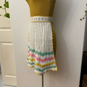Handmade Vintage 60's/70's Style Apron thumbnail 4