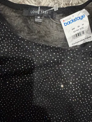 Love Tree Black Long-Sleeve Sparkle Crop Top thumbnail 6
