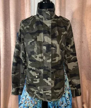 Size M Camo Jacket thumbnail 1