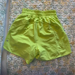 Lululemon Shorts thumbnail 2