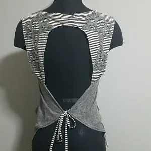 Bohemian Gimmicks by BKE Brown Tank Top (Medium) thumbnail 5