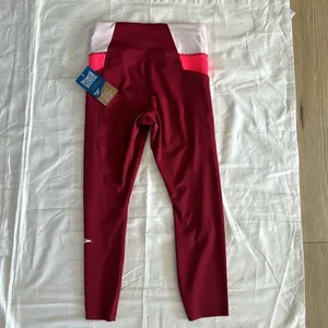 Brooks Women's Method 3/4 Tights, Color is Razzmatazz, Small, NWT thumbnail 2