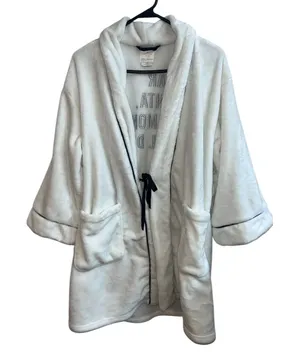 Kate Spade "dear Santa,‎ Diamonds Will Do" Plush Short Wrap ROBE (SW400 thumbnail 1