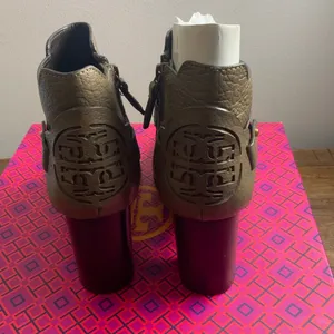 Tory Burch Derby leather ankle booties size 6.5‎ thumbnail 5