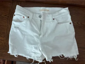 Levi’s High-Rise Shorts thumbnail 1