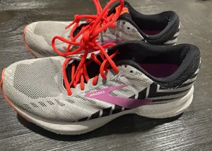 Brooks Launch Running Shoes 6.5  thumbnail 1