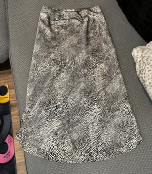 Re:named leopard skirt thumbnail 1
