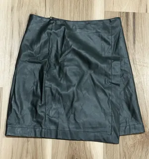 Anthropologie Bishop + Young Grey Faux Leather Mini Skirt Women’s XS thumbnail 1