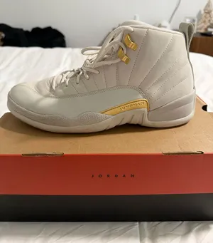 Air Jordan 12 Retro thumbnail 1