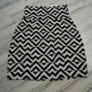 VS Pink High Waisted Chevron Skirt XS Stripe NWT v6x thumbnail 1