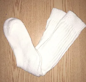 #4 NEW HOOTERS GIRLS UNIFORM WHITE XL LENGTH SCRUNCHIE SOCKS O/S with Flaw thumbnail 8