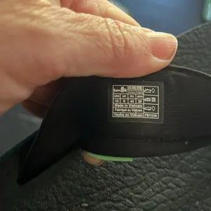 Sanuk black flip flops size 10 thumbnail 3