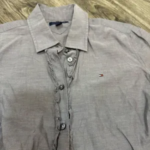 Tommy Hilfiger Womens Shirt Button Up Classic Fit Cotton Top thumbnail 2