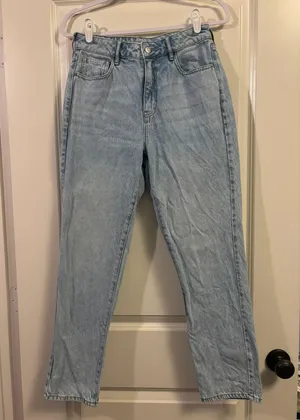 PacSun Light Wash Mom Jeans thumbnail 1
